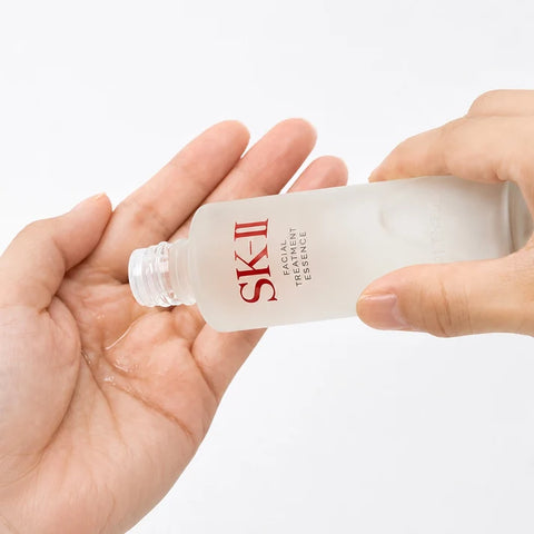 SK-II Facial Treatment Essence with Pitera 230ml / 7.7 fl oz, Hydrating Anti-Aging Facial Essence